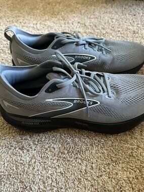 Brooks Running Glycerin GTS 22 Shoes - Grey / Black - Size 12 Wide